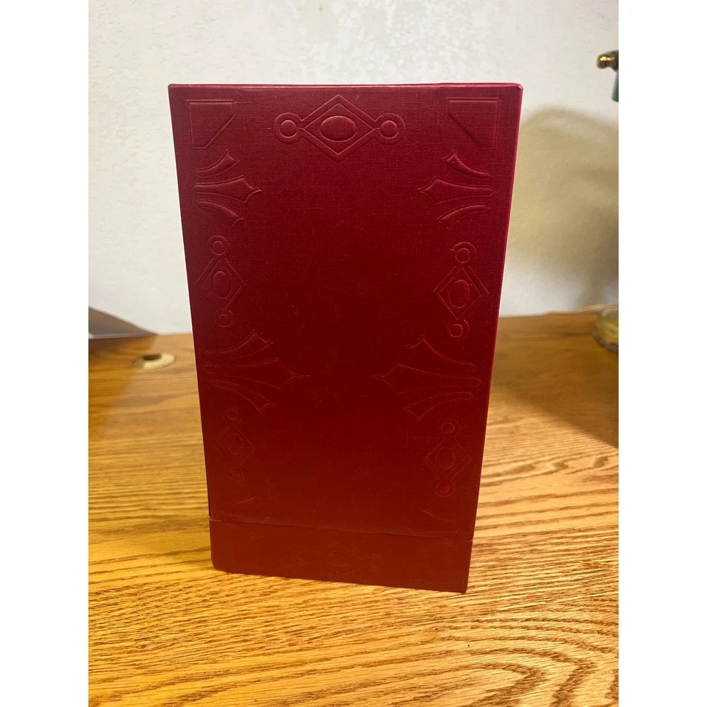 Crown Royal XR Extra Rare Waterloo Empty 750ml Bottle with Presentation Box Stop